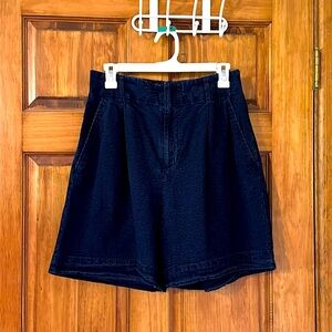 A new day high waisted short size Medium